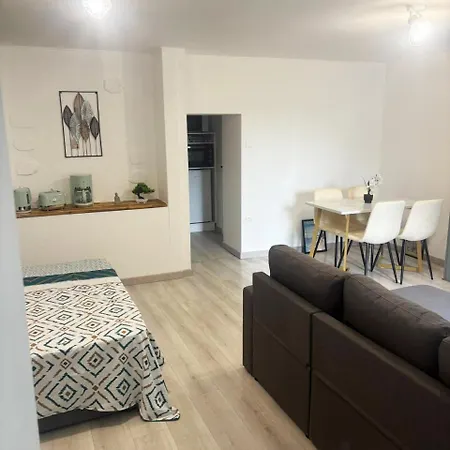 Lägenhet Cosy Avec Et Sauna Et Jardin