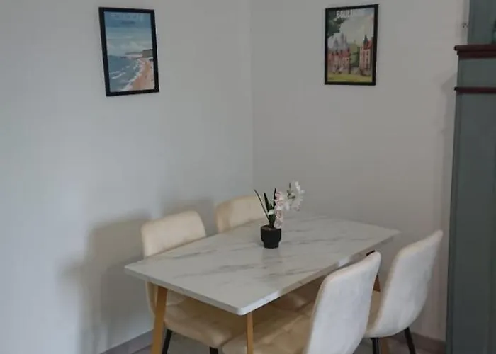 Lägenhet Cosy Avec Et Sauna Et Jardin